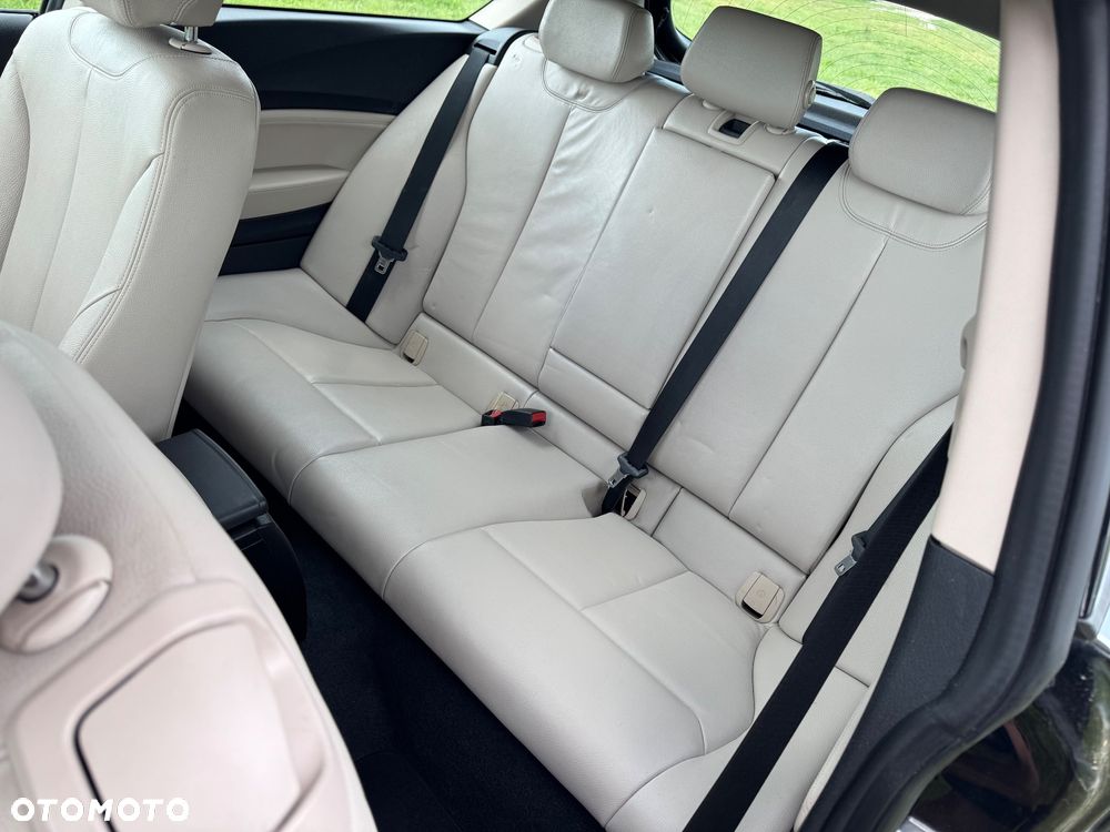 BMW Seria 1 - 27