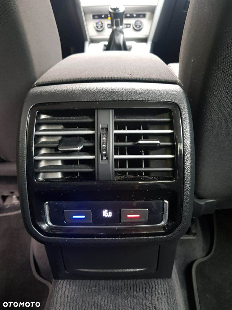 Volkswagen Passat 2.0 TDI BMT Comfortline - 6