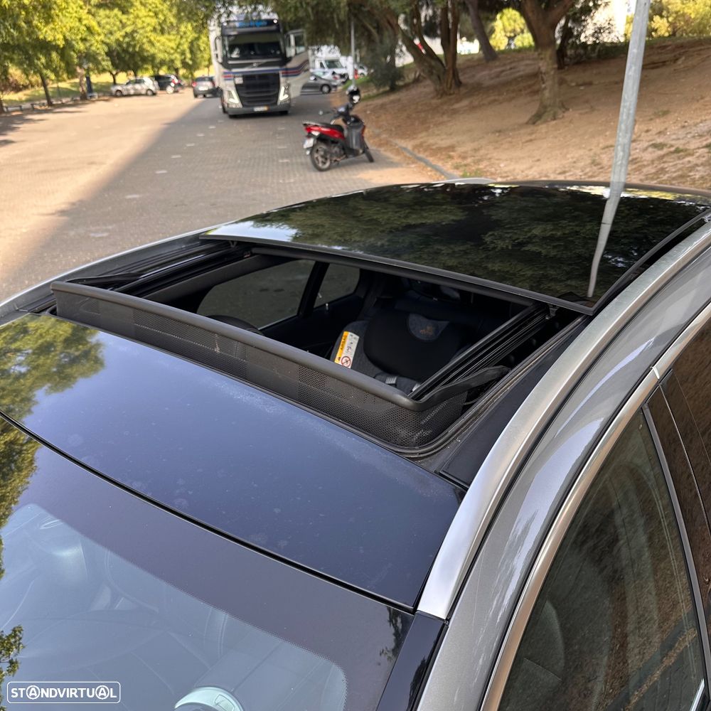 Mercedes-Benz C 300 h AMG Line - 15