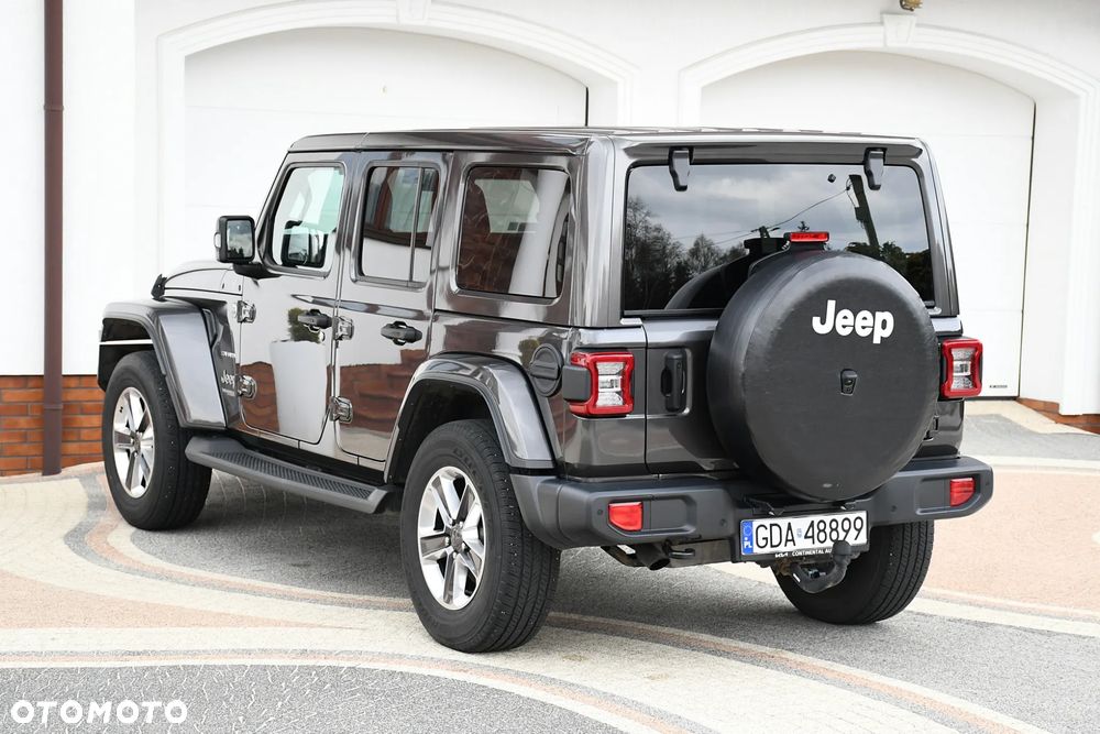 Jeep Wrangler Unlimited 2.2 CRD Sahara - 17