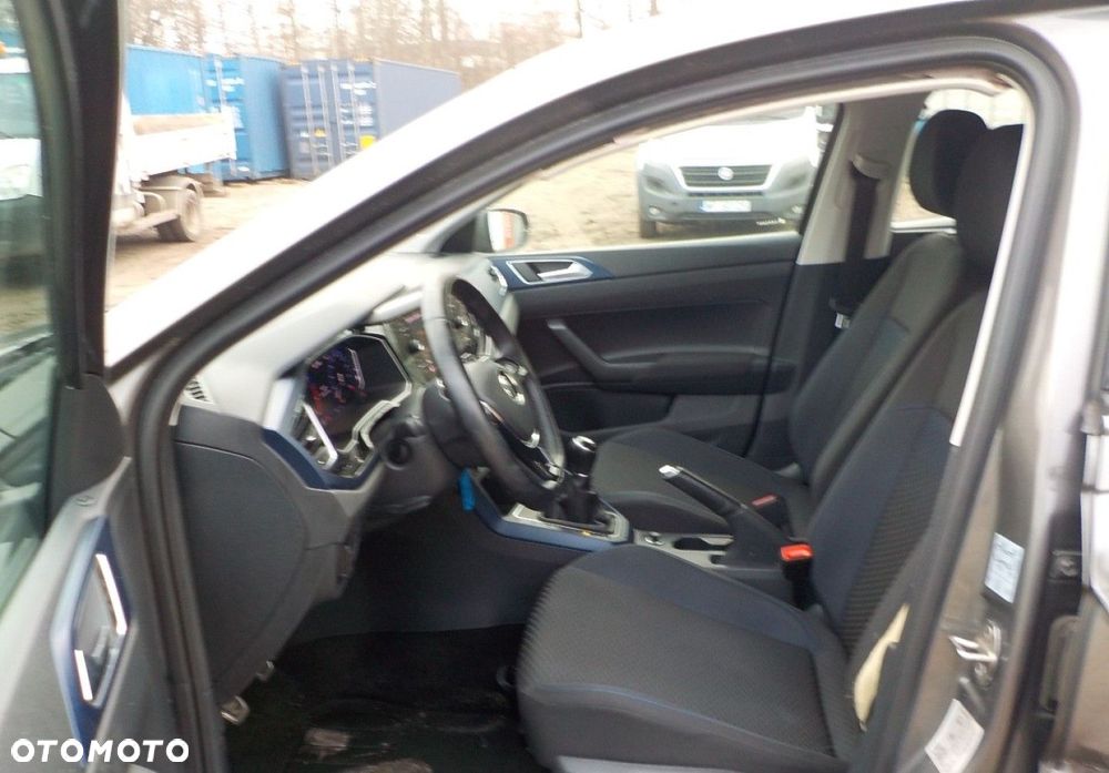Volkswagen Polo - 26