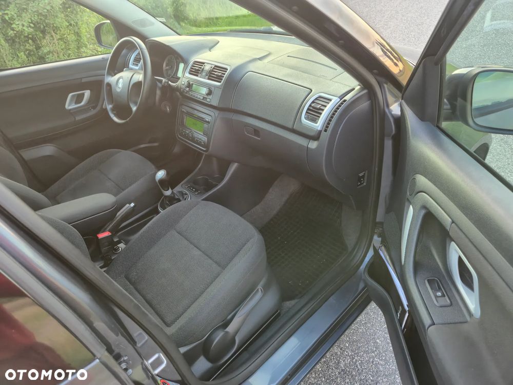 Skoda Roomster 1.6 16V Comfort PLUS EDITION - 9