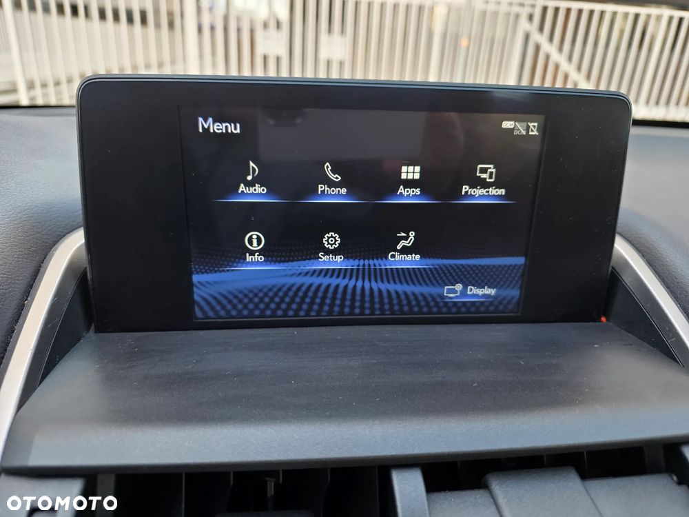 Lexus NX 300 Executive Line - 16