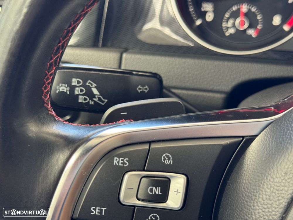 VW Golf 2.0 TSi GTi DSG Performance - 22