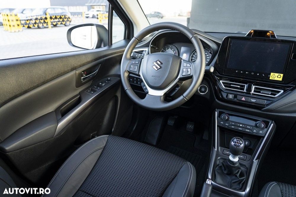 Suzuki S-Cross - 16