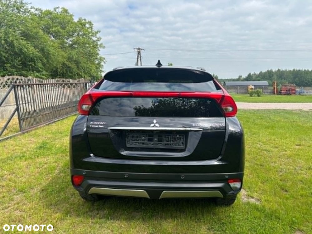 Mitsubishi Eclipse Cross - 9