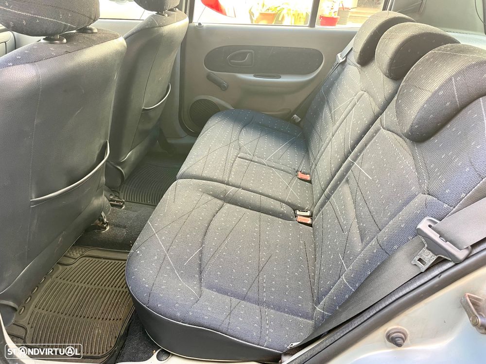 Renault Clio 1.2 16V Dynamique - 12