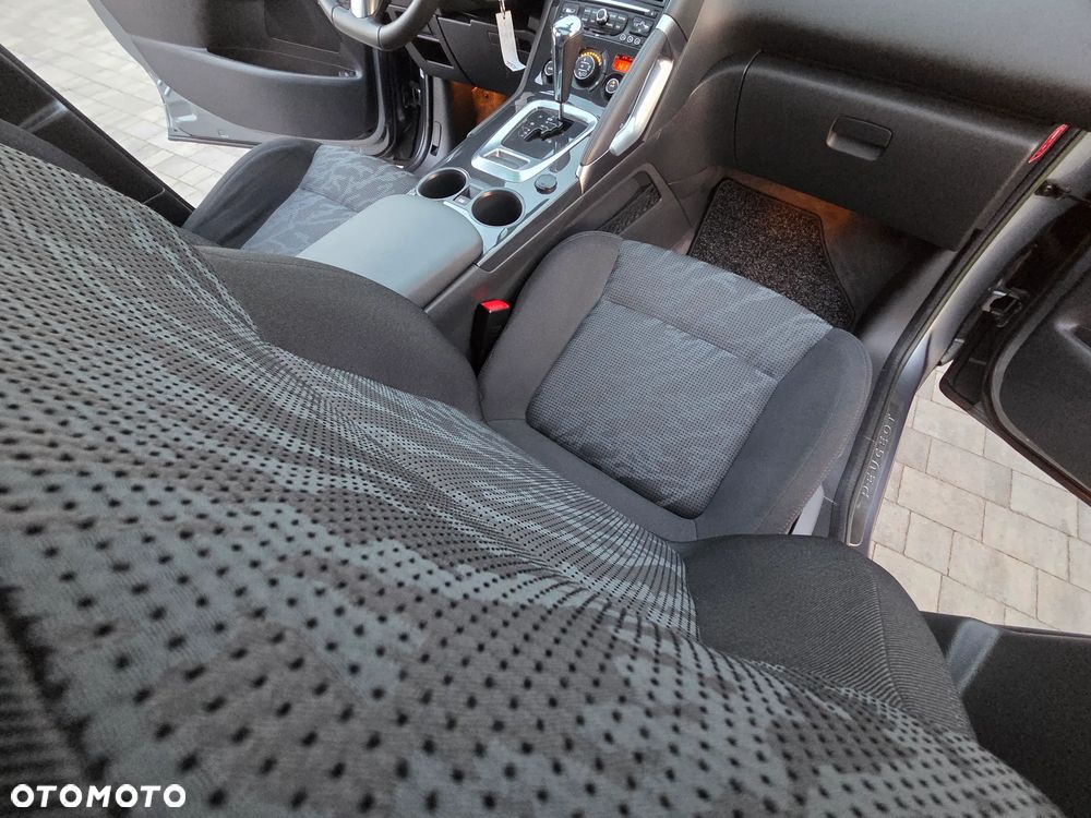 Peugeot 3008 HDi 160 Automatik Active - 22