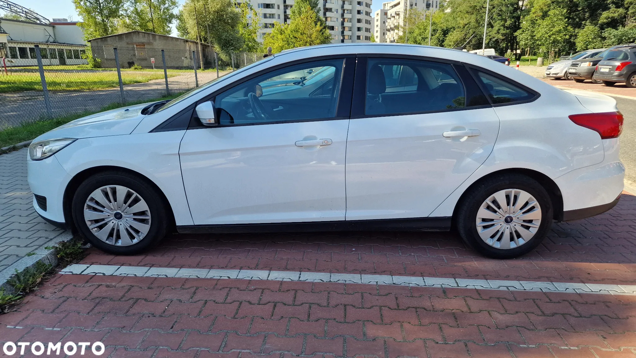 Ford Focus 1.6 Trend - 10