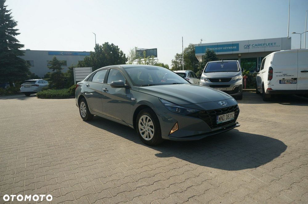 Hyundai Elantra 1.6 Modern CVT - 4