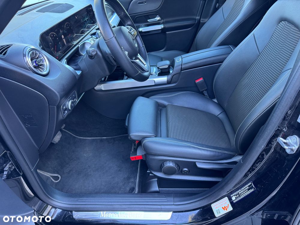 Mercedes-Benz GLB 250 4-Matic Progressive 8G-DCT - 13