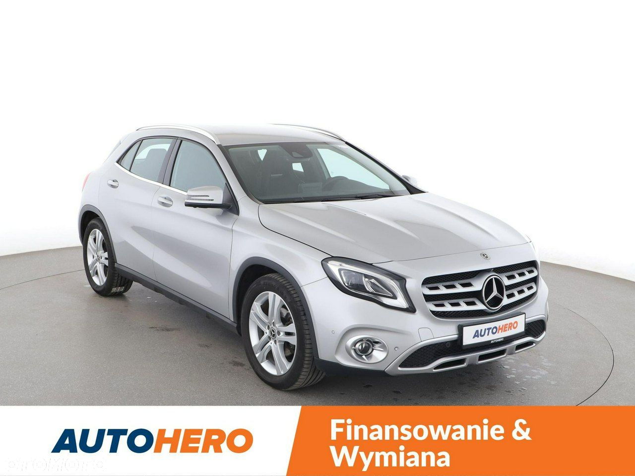 Mercedes-Benz GLA 200 Urban - 10