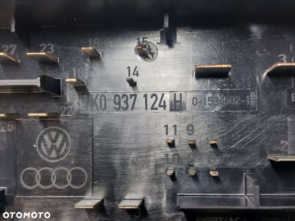 ZESTAW STARTOWY AUDI A3 8P 2.0 FSI 06F906056CP 8P0907279A 8P0920930G - 10