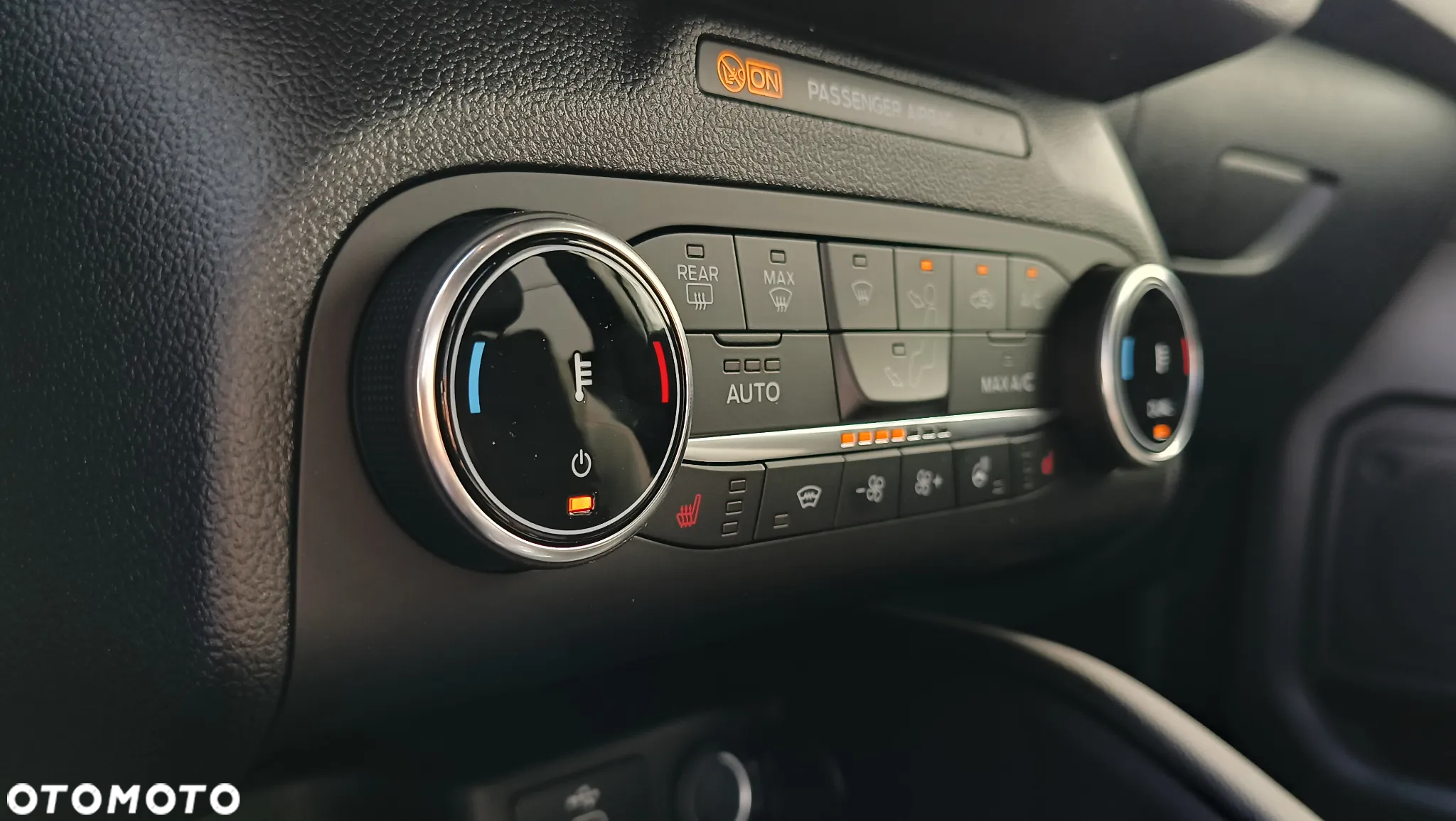 Ford Kuga - 20