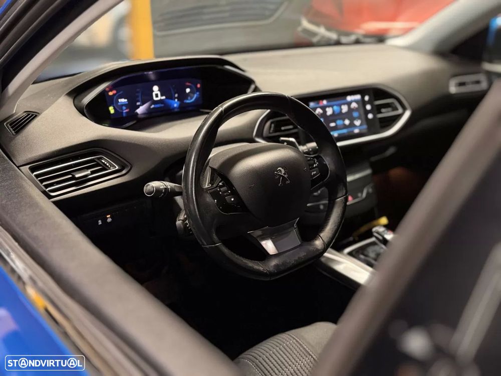 Peugeot 308 SW 1.5 BlueHDi Style EAT8 - 10