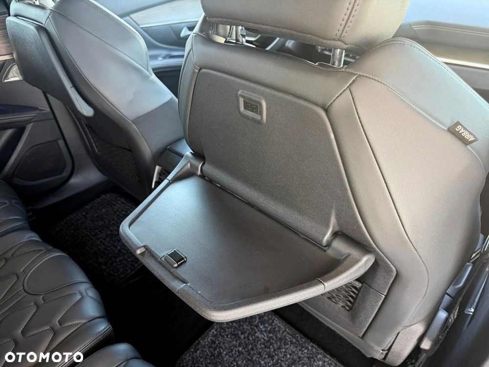 Peugeot 5008 - 24