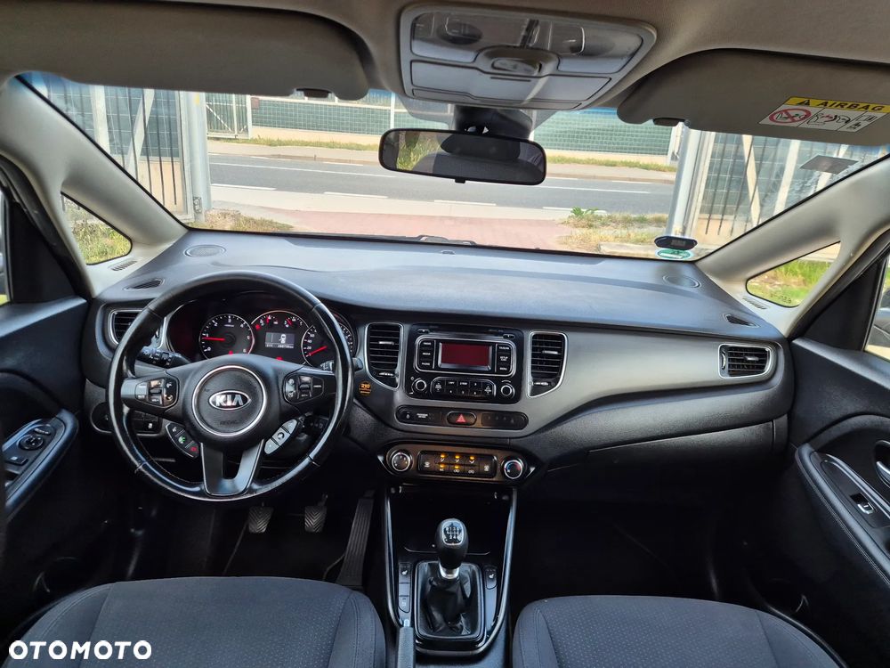 Kia Carens 1.7 CRDi 115 Dream-Team Edition - 9