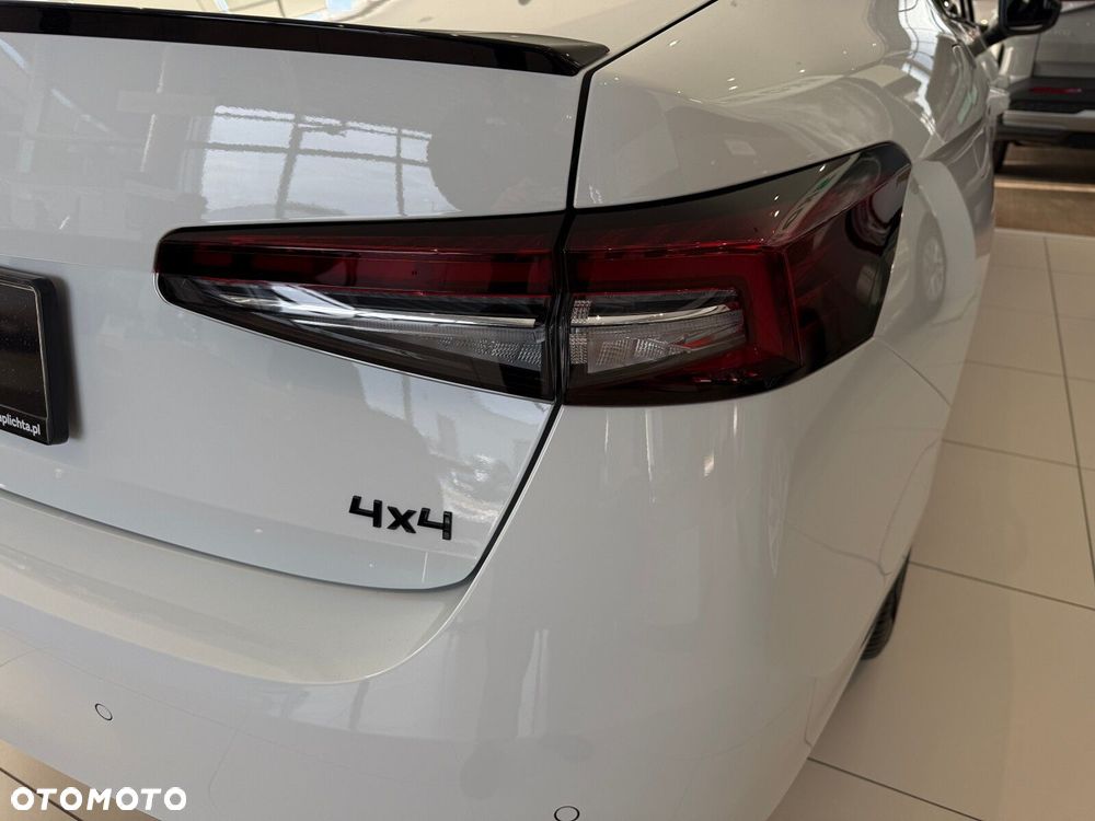 Skoda Superb 2.0 TSI Sportline DSG - 31