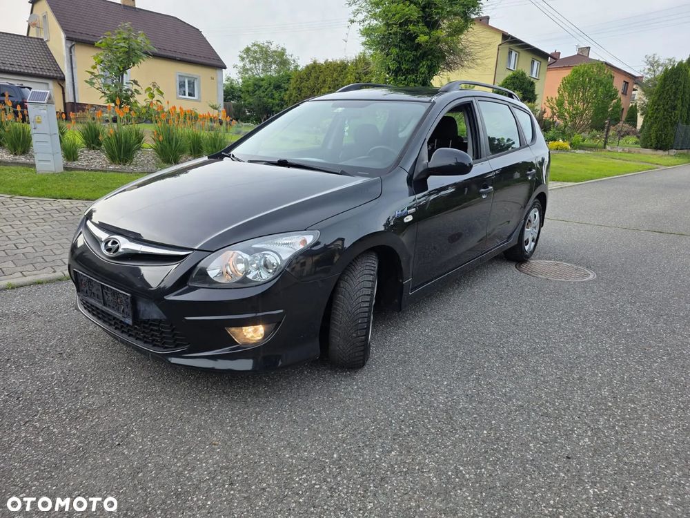 Hyundai i30 1.4 Base + World Cup - 23