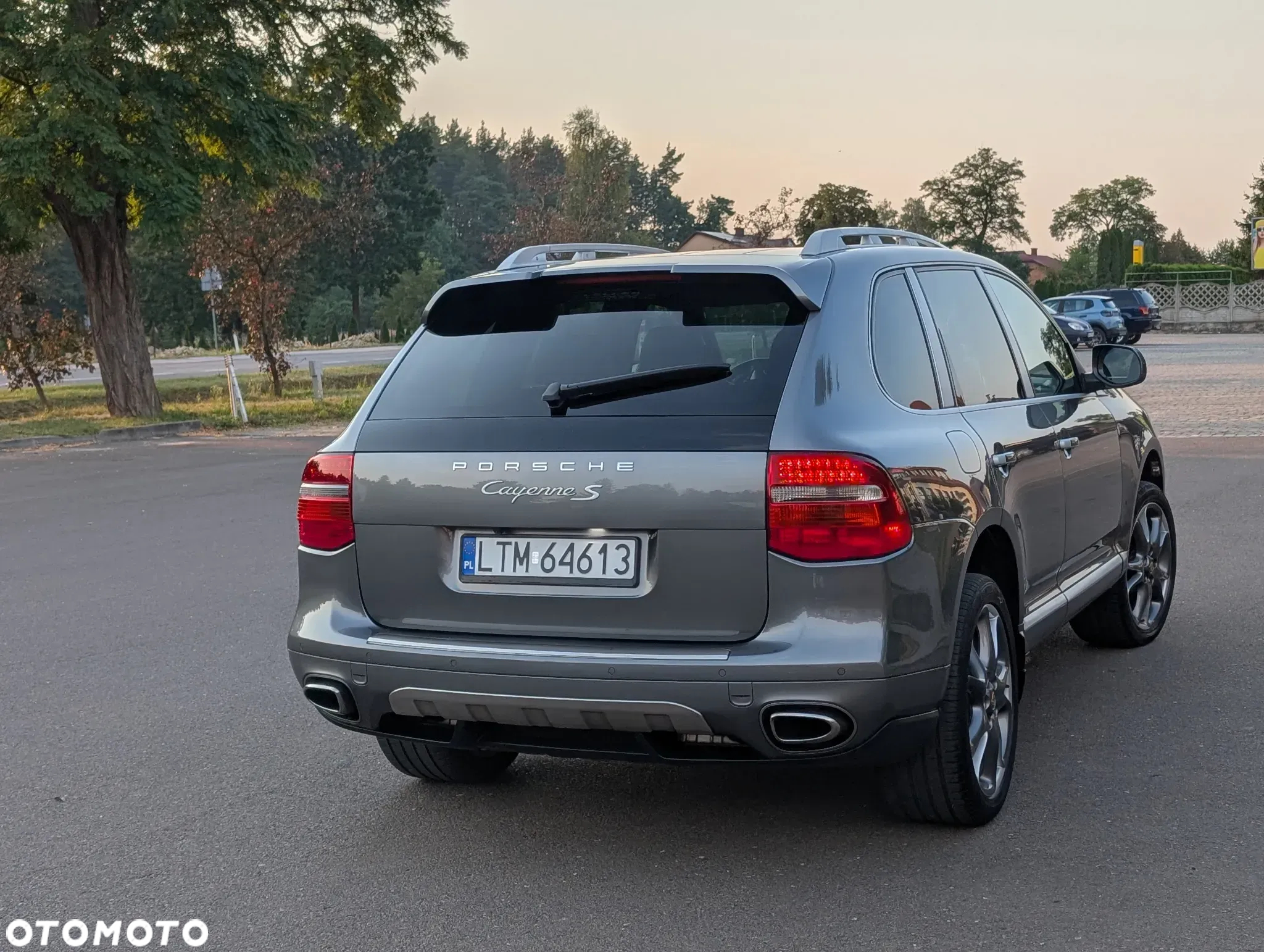 Porsche Cayenne - 5