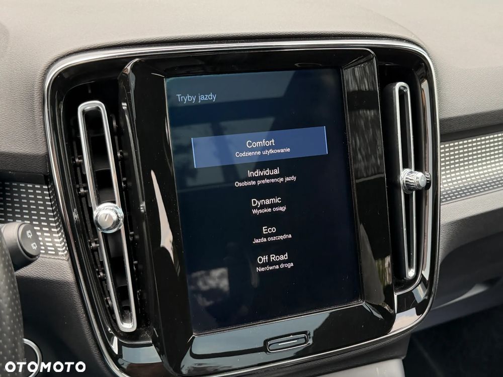 Volvo XC 40 T5 AWD R-Design - 18