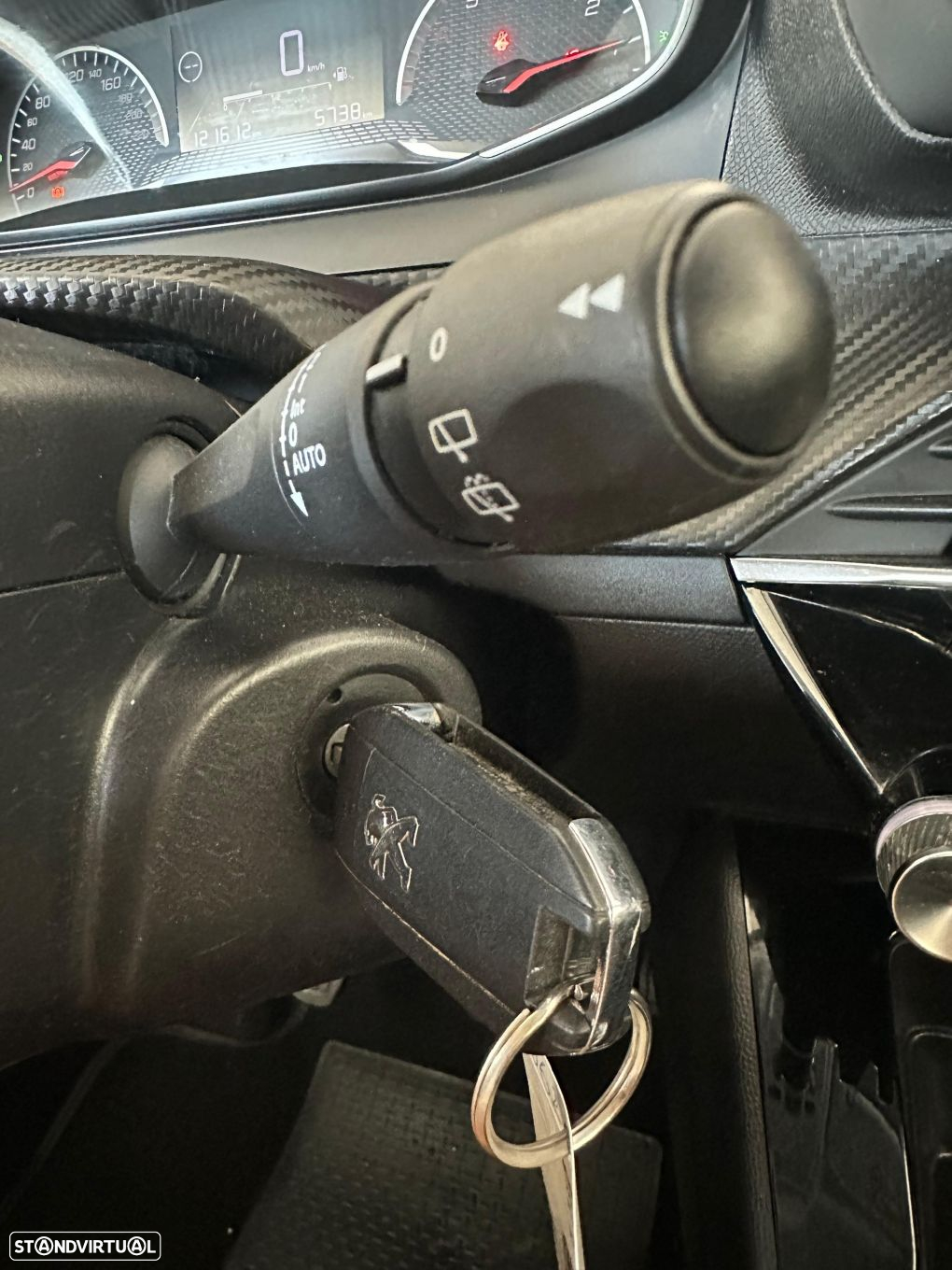 Peugeot 2008 1.2 PureTech Active Pack - 14