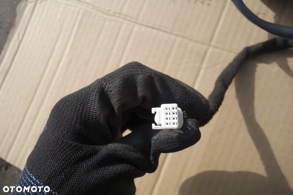 LUSTERKO PRAWE NISSAN MICRA K14 5 PIN - 4