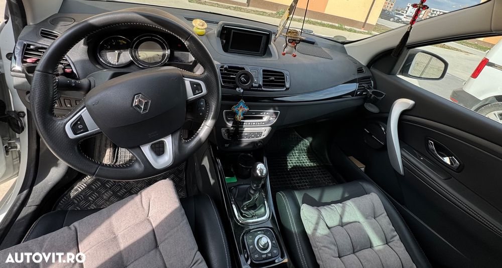 Renault Megane ENERGY dCi 110 Start & Stop Bose Edition - 11