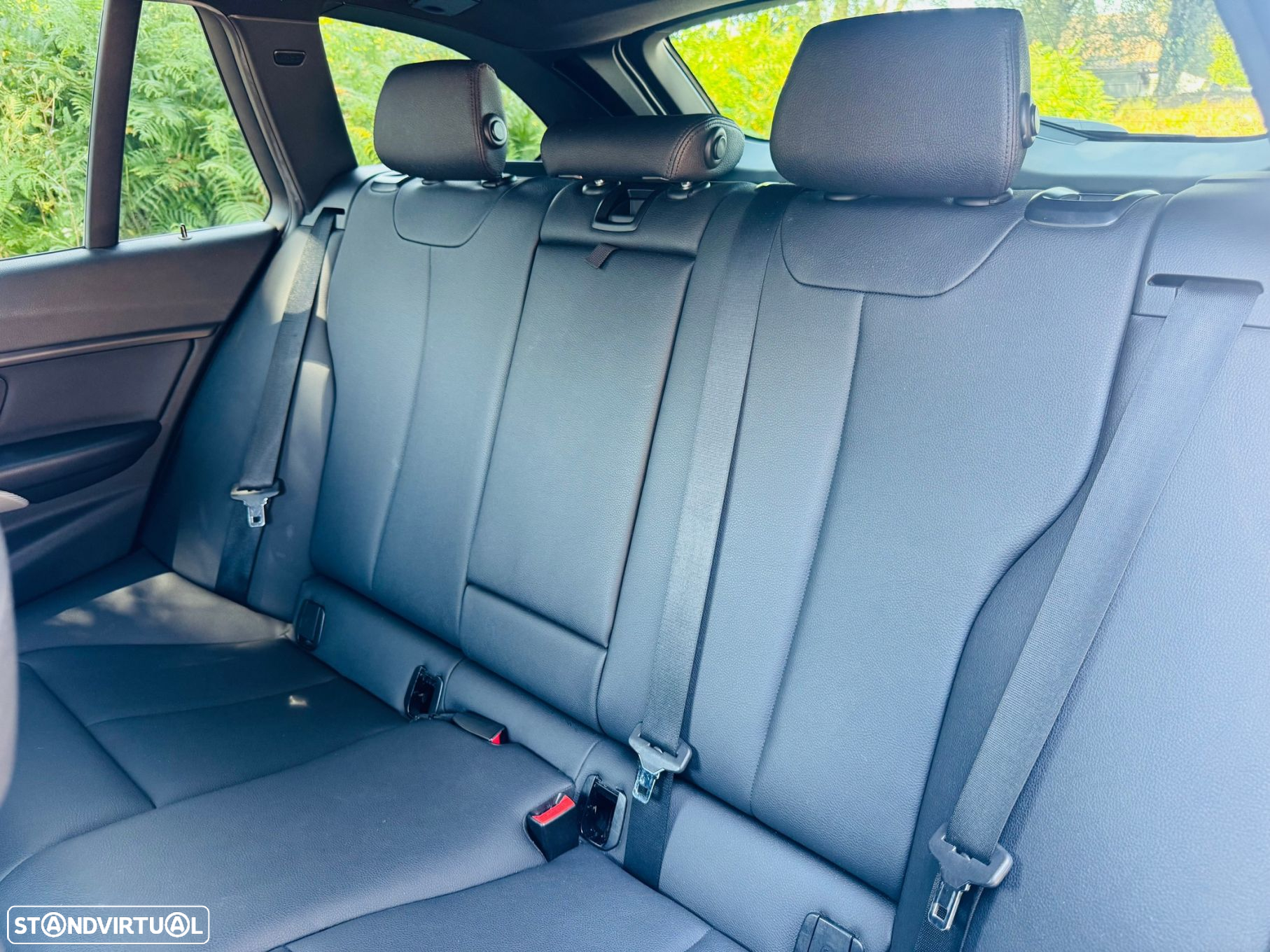 BMW 320 d Touring Pack M - 36