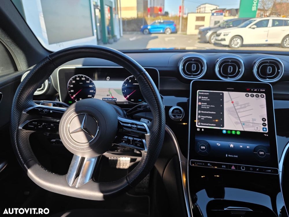 Mercedes-Benz GLC 300 4Matic 9G-TRONIC AMG Line Advanced - 22