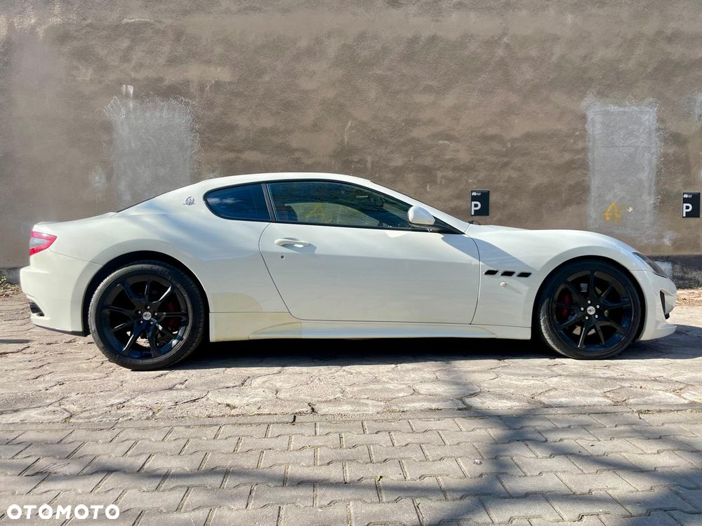 Maserati GranTurismo S Automatik - 6