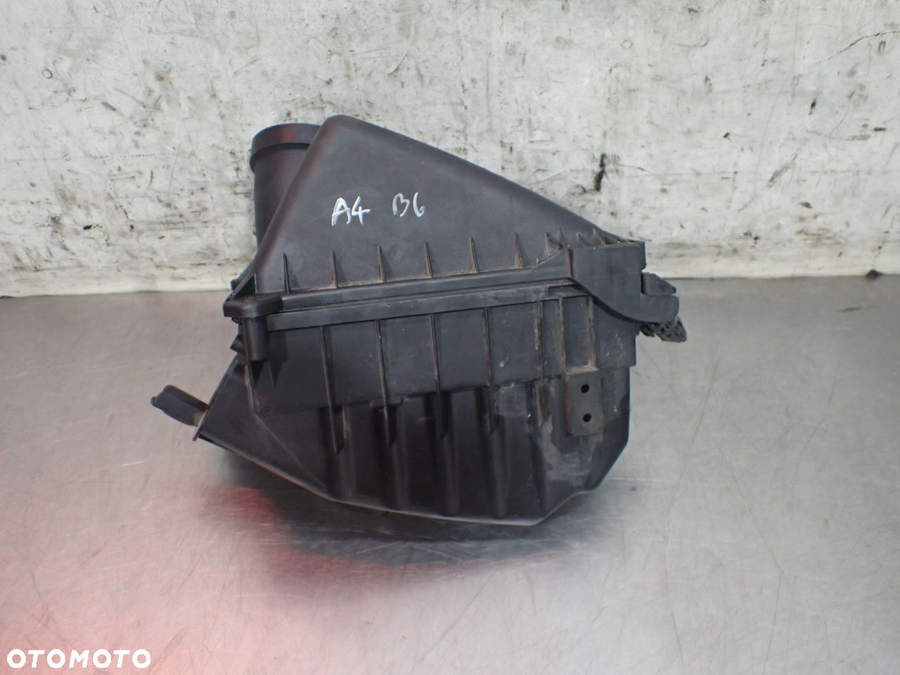 OBUDOWA FILTRA POWIETRZA AUDI A4 B6 QUATTRO - 1