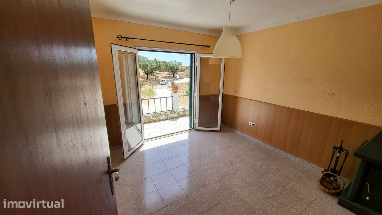 Moradia T4 em Terena: Pronta a Habitar, Férias ou Investimento - Grande imagem: 2/30
