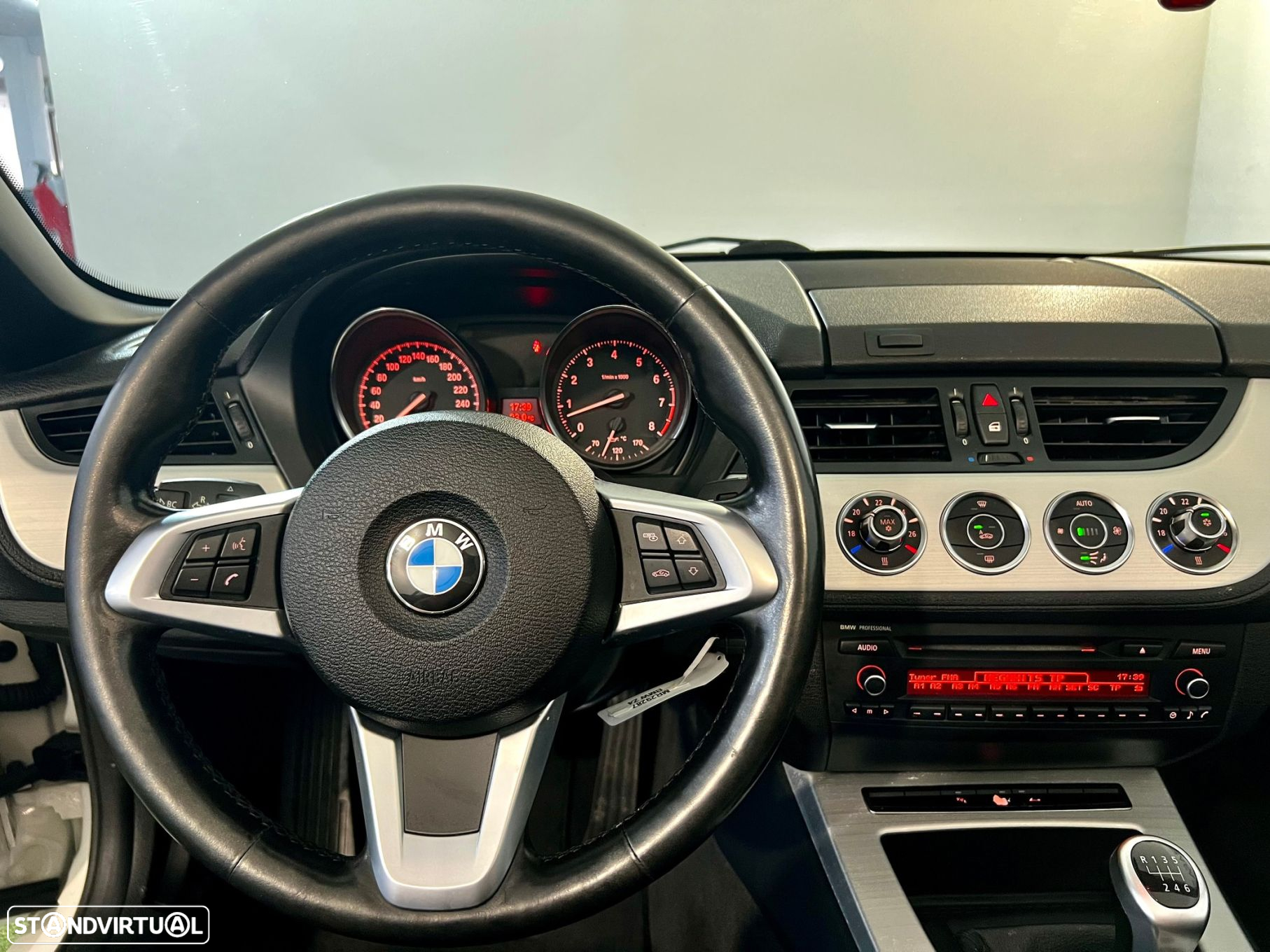 BMW Z4 23 i - 21
