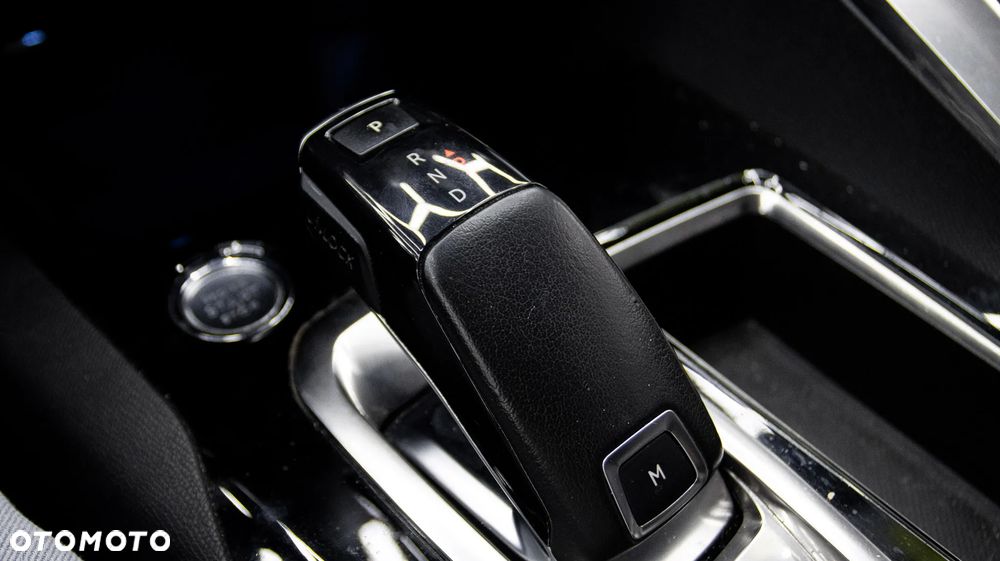 Peugeot 5008 1.5 BlueHDi Allure S&S EAT8 - 28