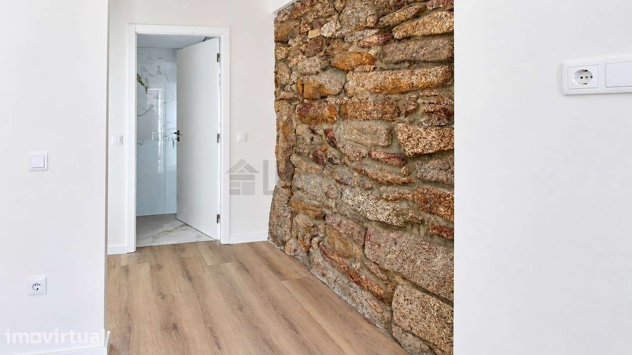 Moradia com dois Apartamentos T1 Independentes - Grande imagem: 2/12