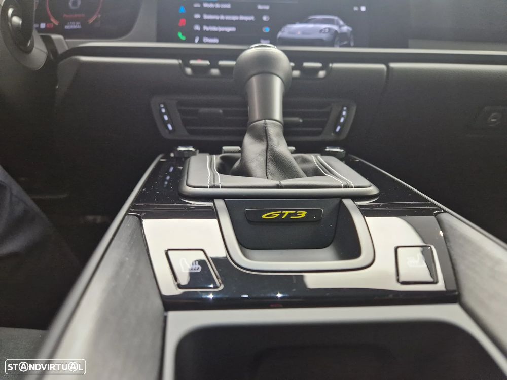 Porsche 911 (992) GT3 PDK - 31