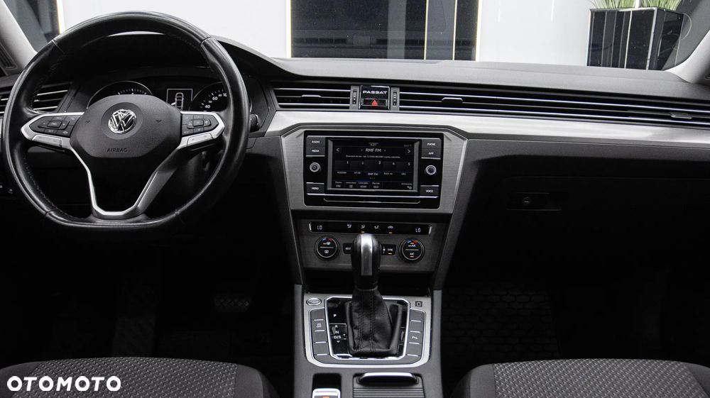 Volkswagen Passat 1.5 TSI EVO Essence DSG - 10