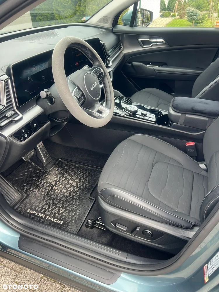 Kia Sportage 1.6 T-GDI HEV Business Line 2WD - 18