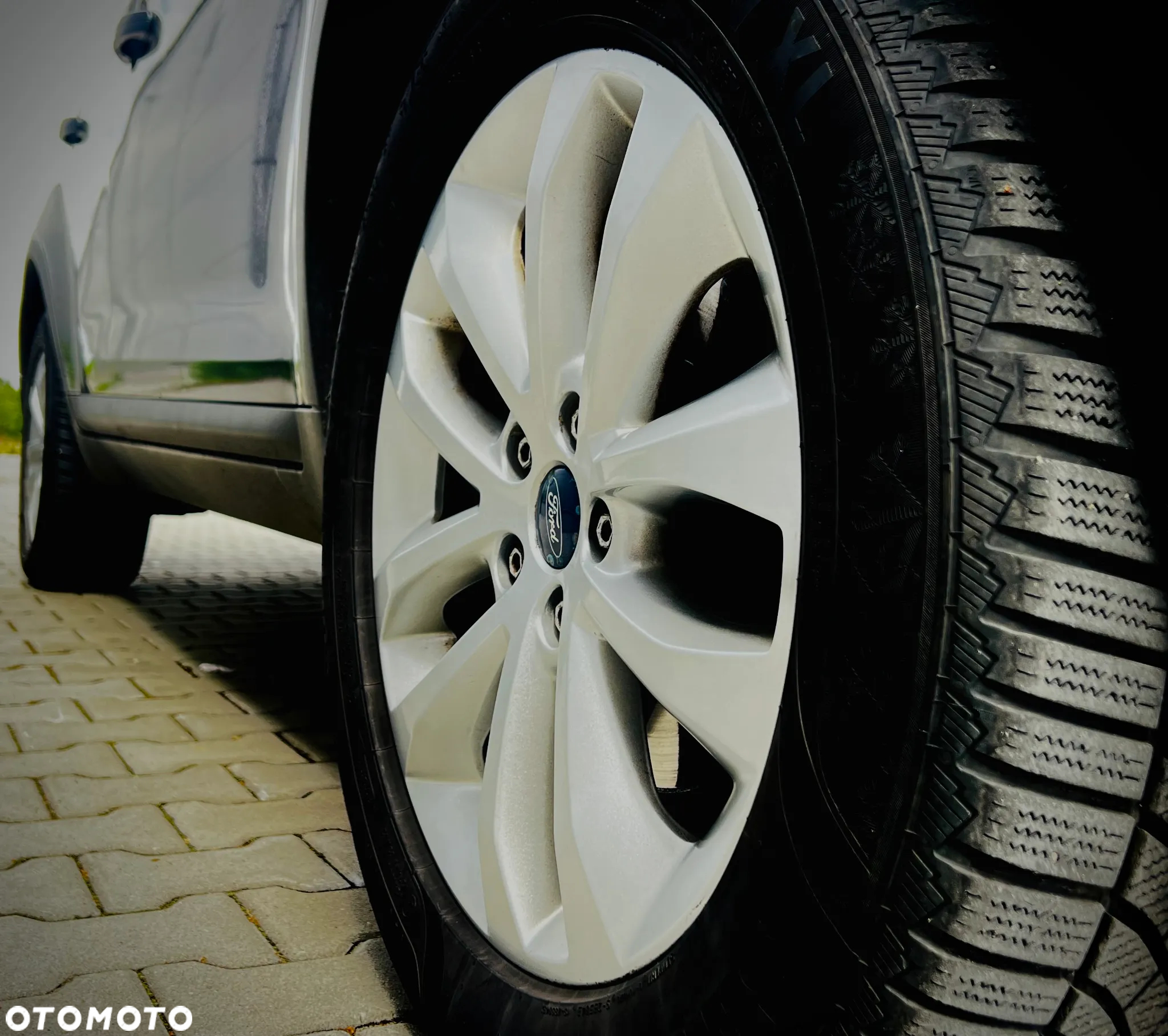 Ford Kuga 2.0 TDCi 4x4 Titanium - 13