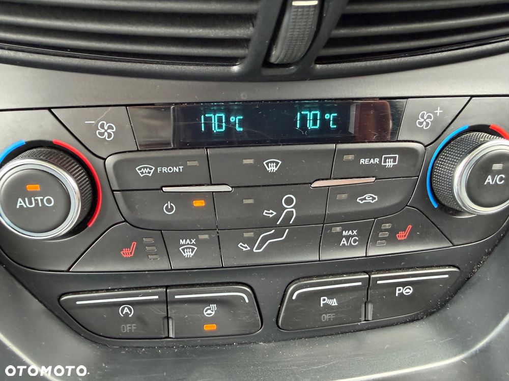 Ford Kuga 1.5 EcoBoost 2x4 Cool & Connect - 13