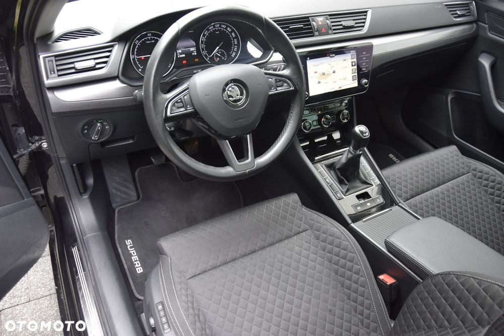 Skoda Superb 2.0 TDI 4x4 Style - 22