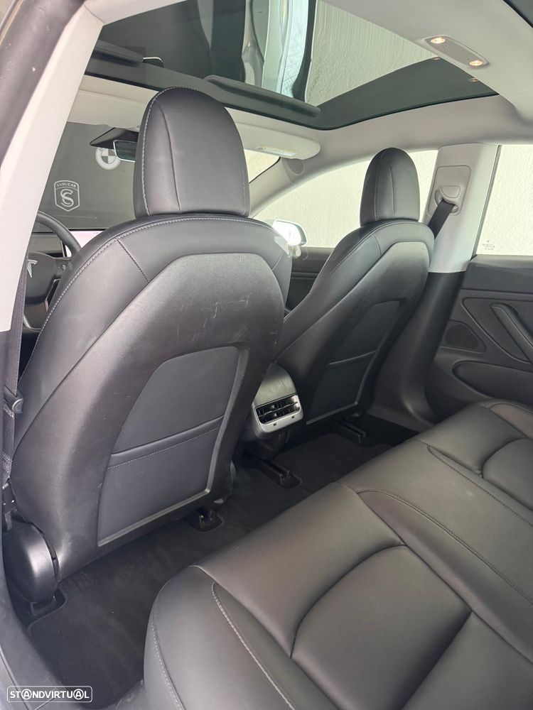 Tesla Model 3 - 18