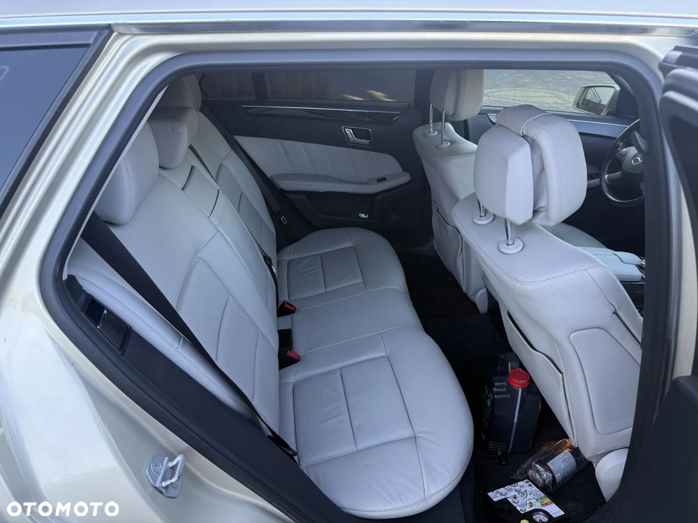 Mercedes-Benz Klasa E 350 CDI 4-Matic BlueEff - 20