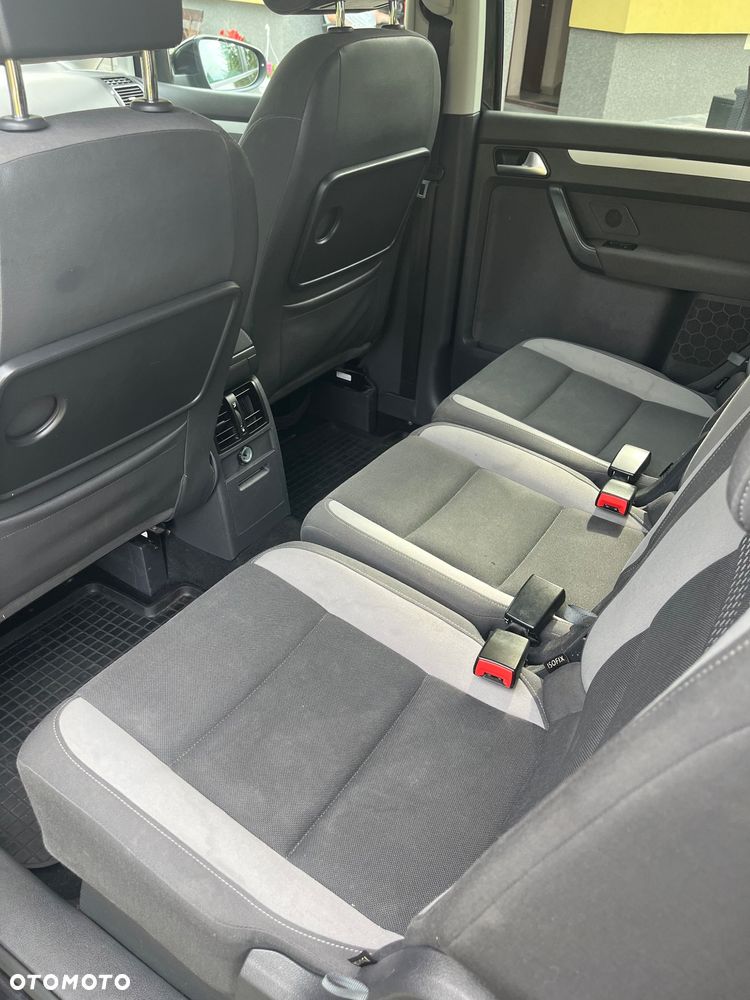 Volkswagen Touran 1.6 TDI DPF DSG Life - 8