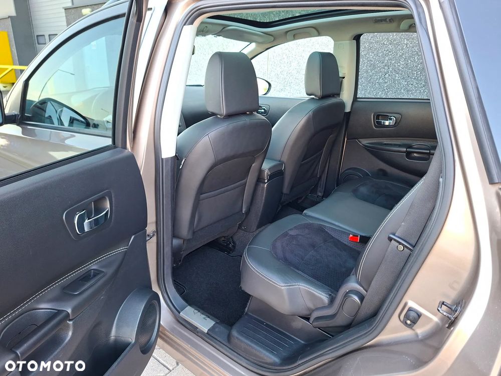 Nissan Qashqai+2 2.0 Tekna - 21