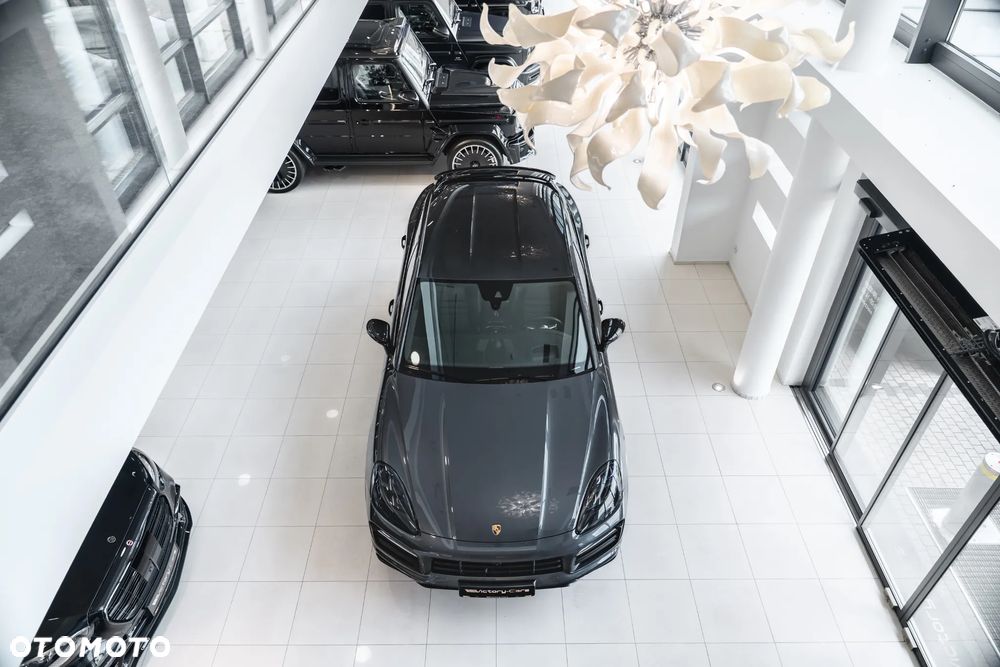 Porsche Cayenne - 18