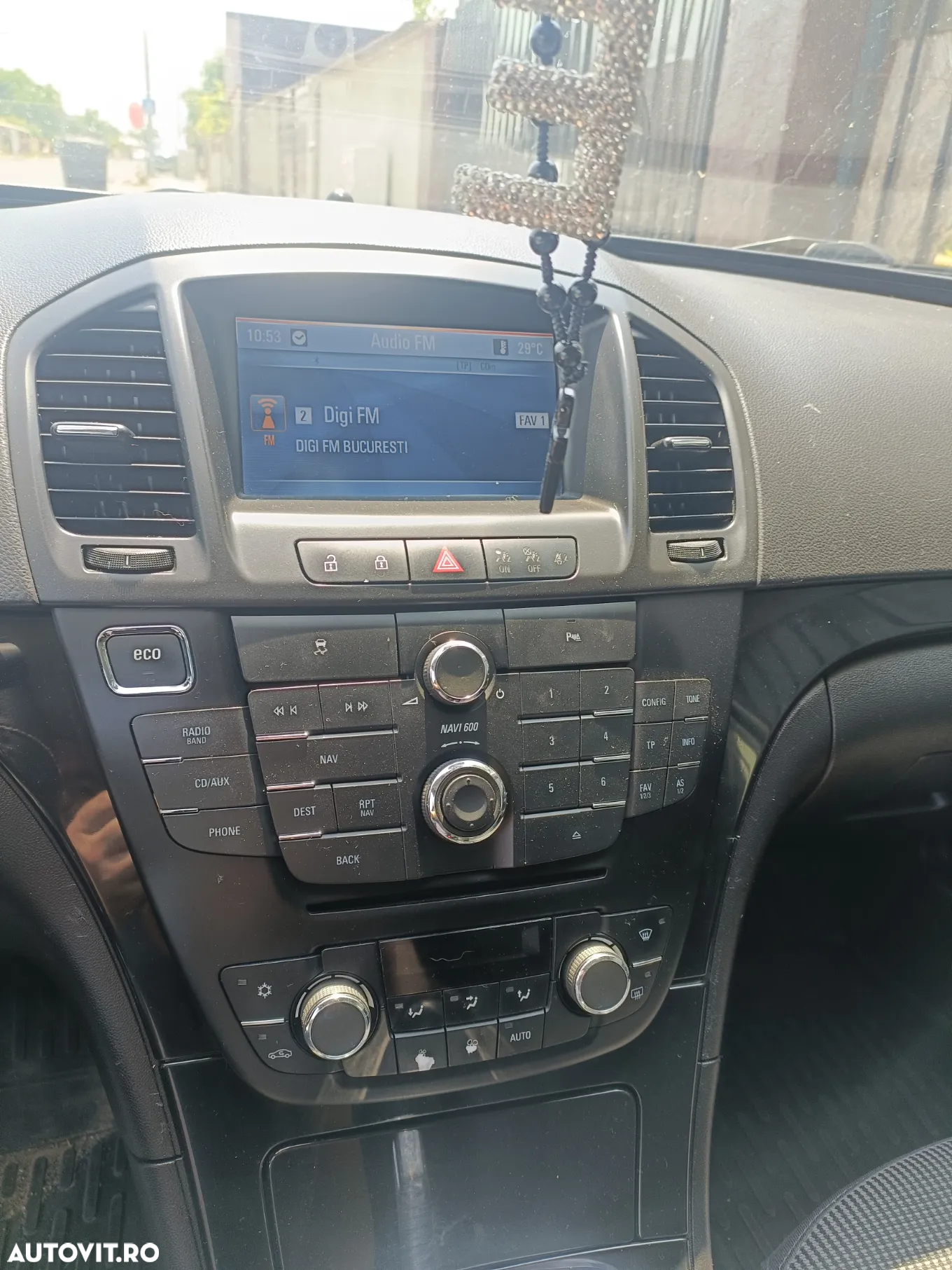 Opel Insignia - 8