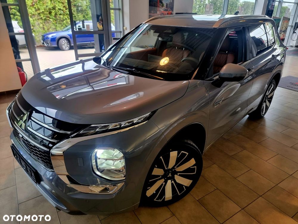Mitsubishi Outlander Instyle Plus - 12