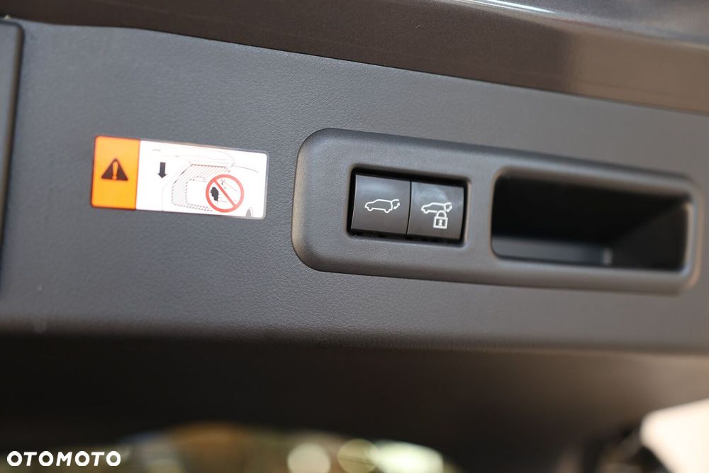 Lexus LBX 1.5 Hybrid Emotion - 15